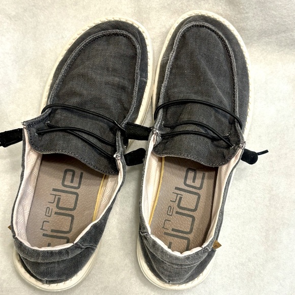 Hey Dude Wendy Chambray Off Black Size 8 EUC - Picture 9 of 11